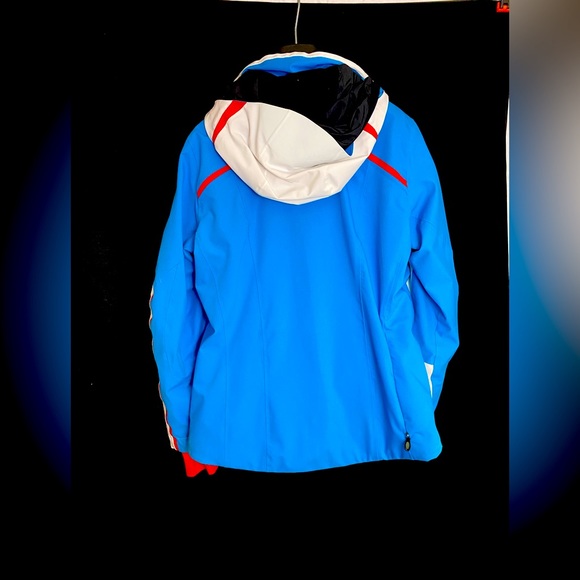 KJUS- women’s luxury ski jacket - Picture 9 of 10